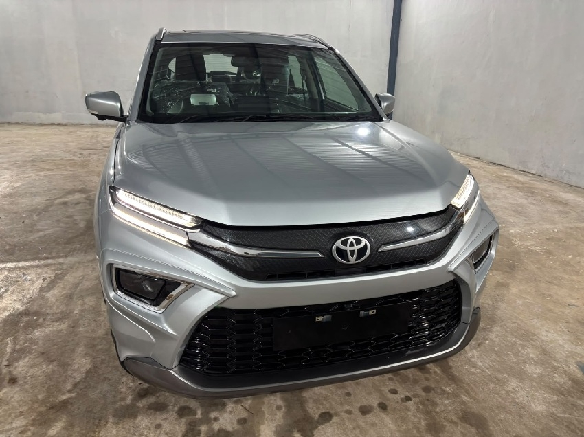 Camera Reference Image Color Testing Toyota Hyryder Urban Cruiser V Neo-Hybrid (Mono Tone) 2026